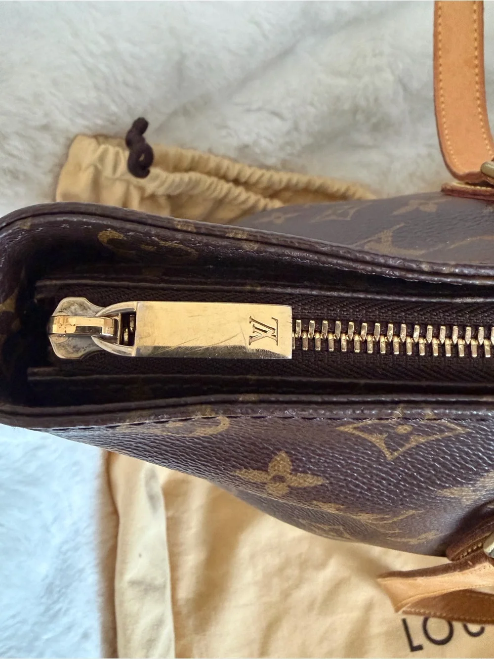 Louis Vuitton Monogram Mezzo Tote with Dust bag and COA